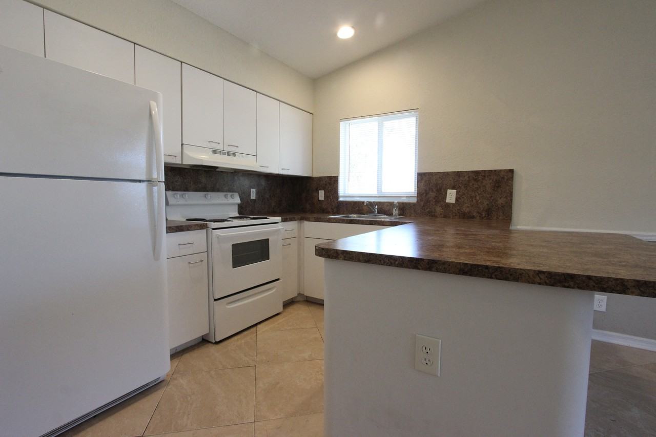 BH2 of Hollywood Inc. - Photo 5 of 7