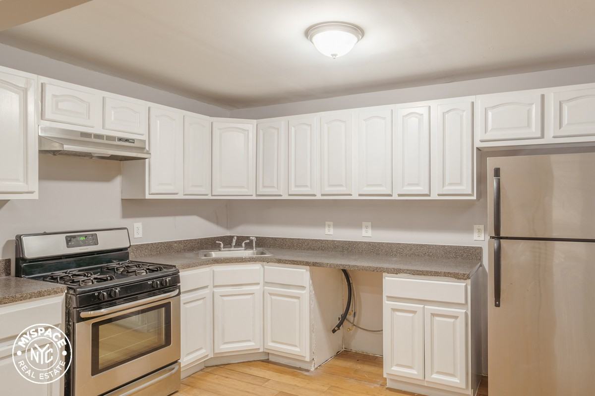 190 Malcolm X Blvd #1 - Photo 3 of 15