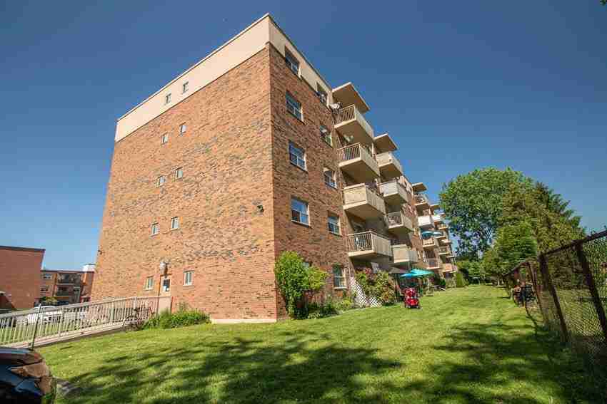 579 Clare Avenue Apartments 579 Clare Ave, Welland, ON L3C 3B7 Zumper
