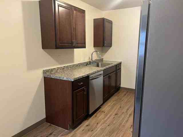 1320 9th St S - Photo 2 of 9