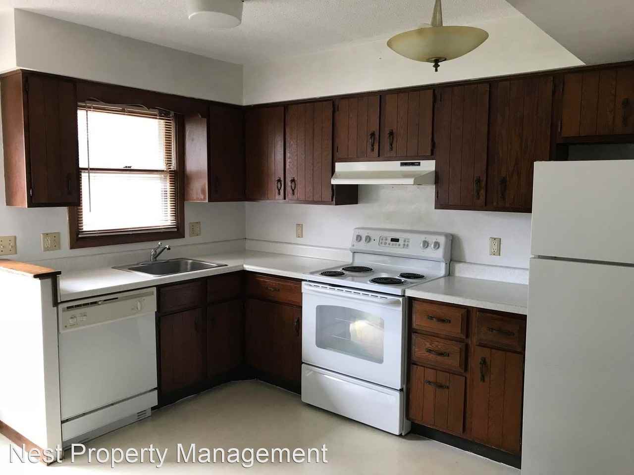 1843 Calvin Ct - Photo 2 of 10