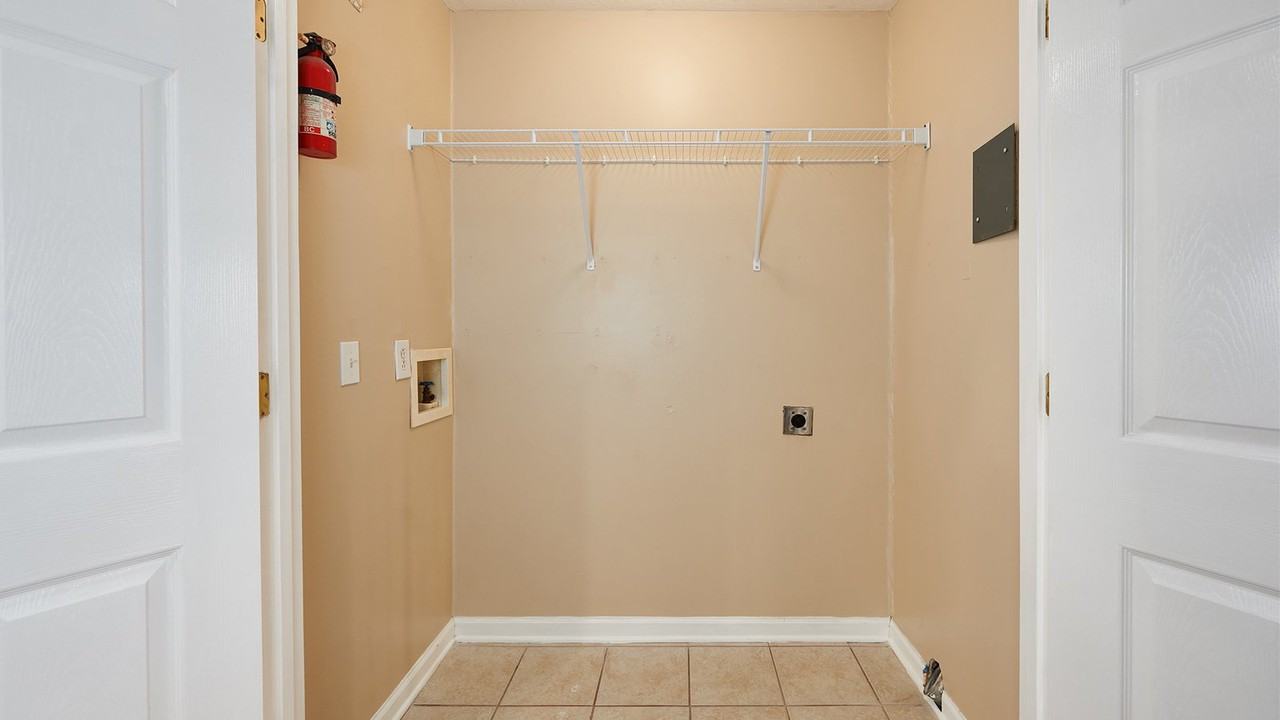 204 Brooklyn Dr - Photo 5 of 12