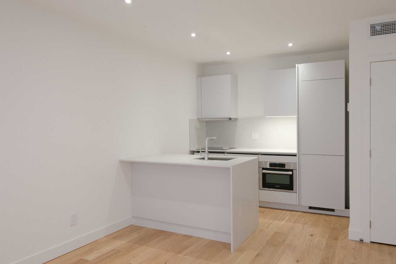 Plaza Drummond Apartments 3435 Rue Drummond, Montréal, QC H3G 1X8