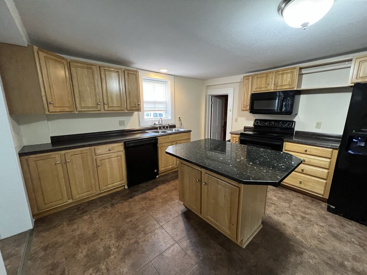 28 School Street #1 - Photo 2 of 18