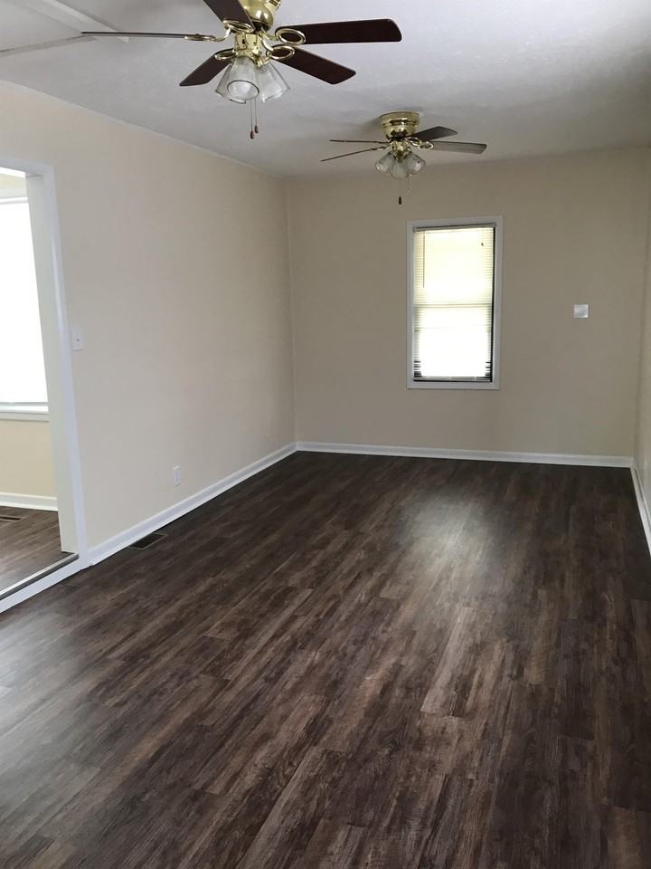 503 Isern St #1 - Photo 2 of 6