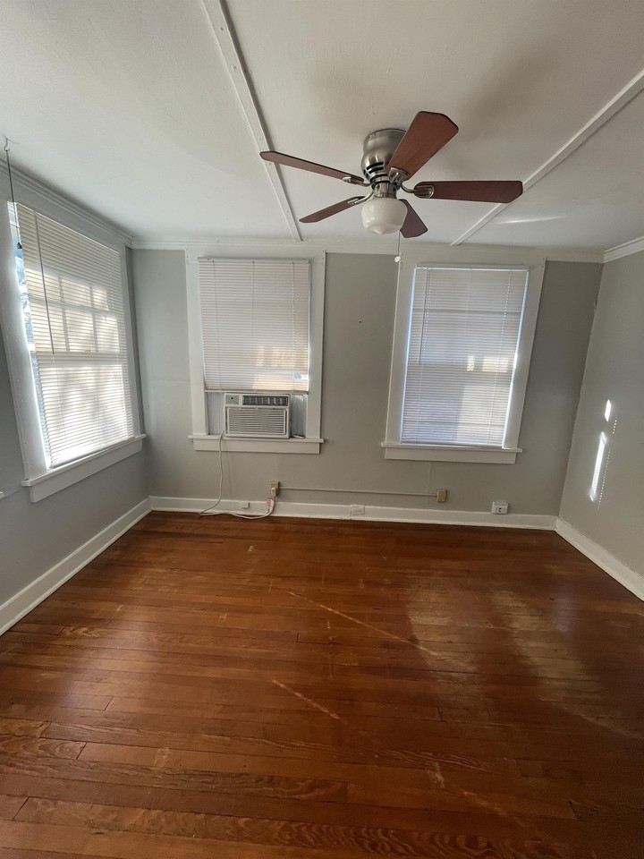 2109 Harbert Ave #6 - Photo 4 of 13