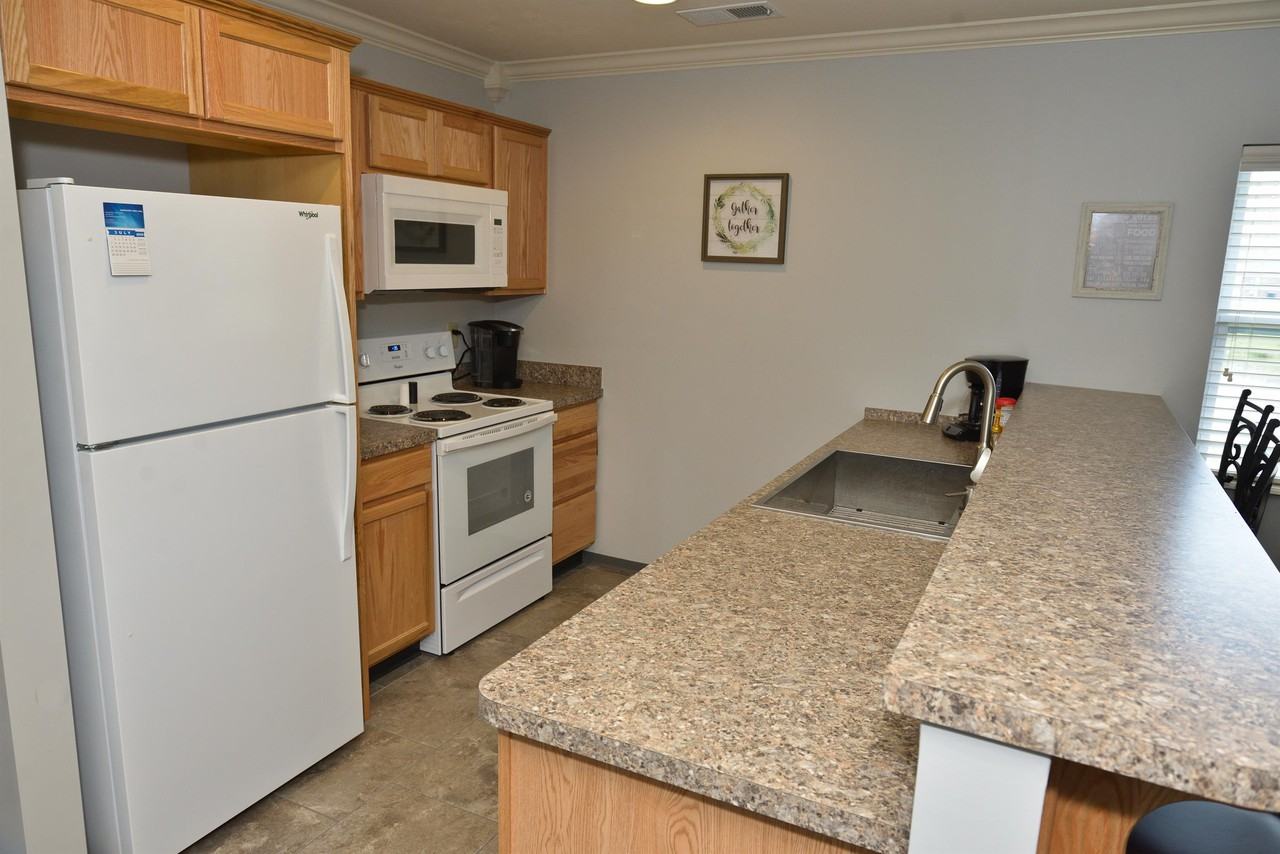 1634 Wichman Lane - Photo 6 of 37