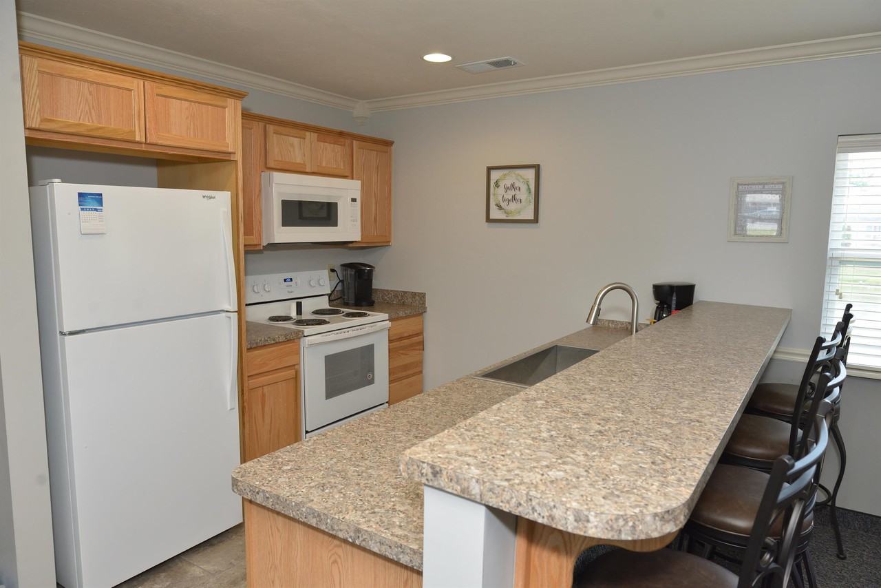 1634 Wichman Lane - Photo 7 of 37