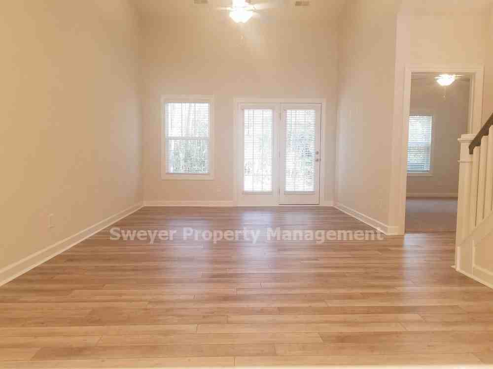 8754 Windy Island Dr - Photo 2 of 28