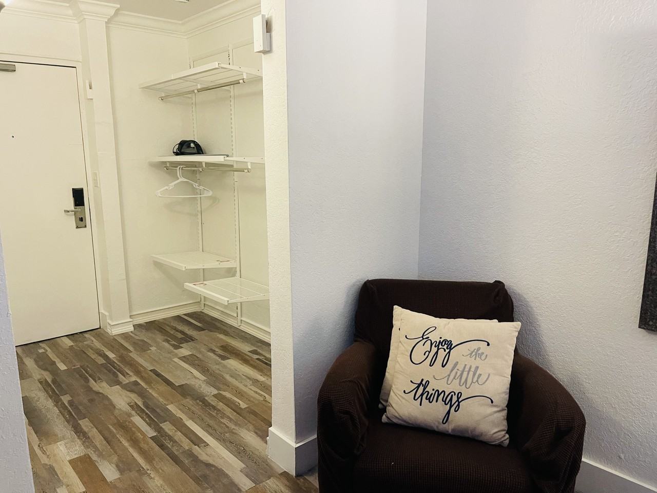 Getaway Beach Condo at Little Harbor - Photo 5 of 32