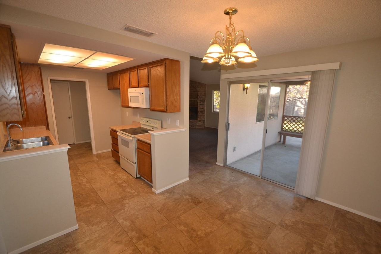 9 Questa Ct - Photo 3 of 9