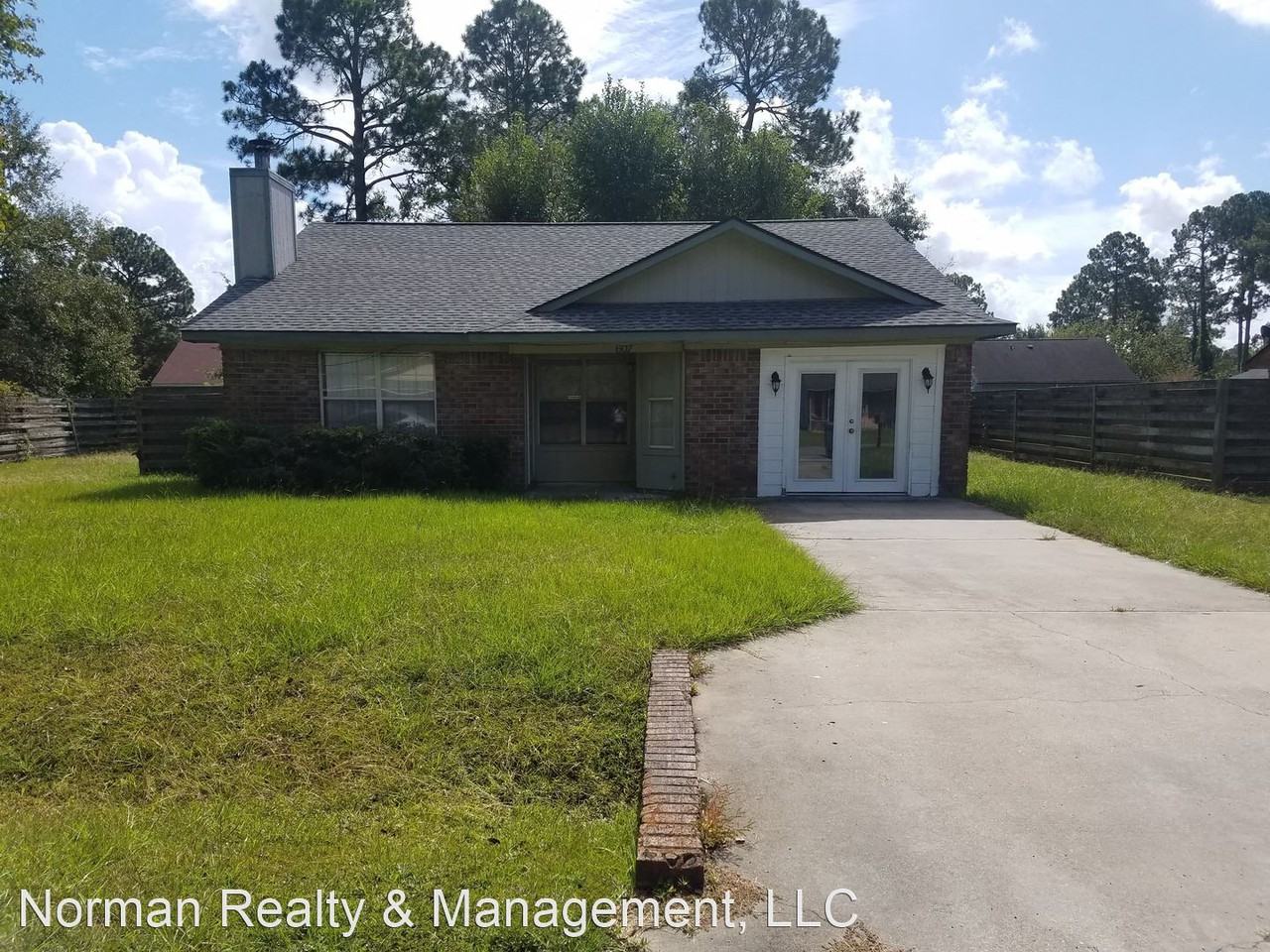 607 Hampton St - Photo 2 of 2