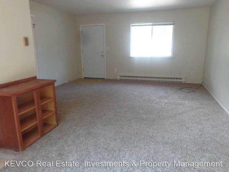 134 N Shields St - Photo 2 of 12