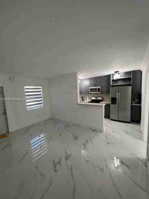 4250 Sw 67th Ave #24 - Photo 2 of 8