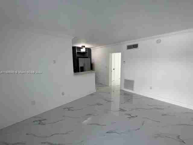 4250 Sw 67th Ave #24 - Photo 3 of 8