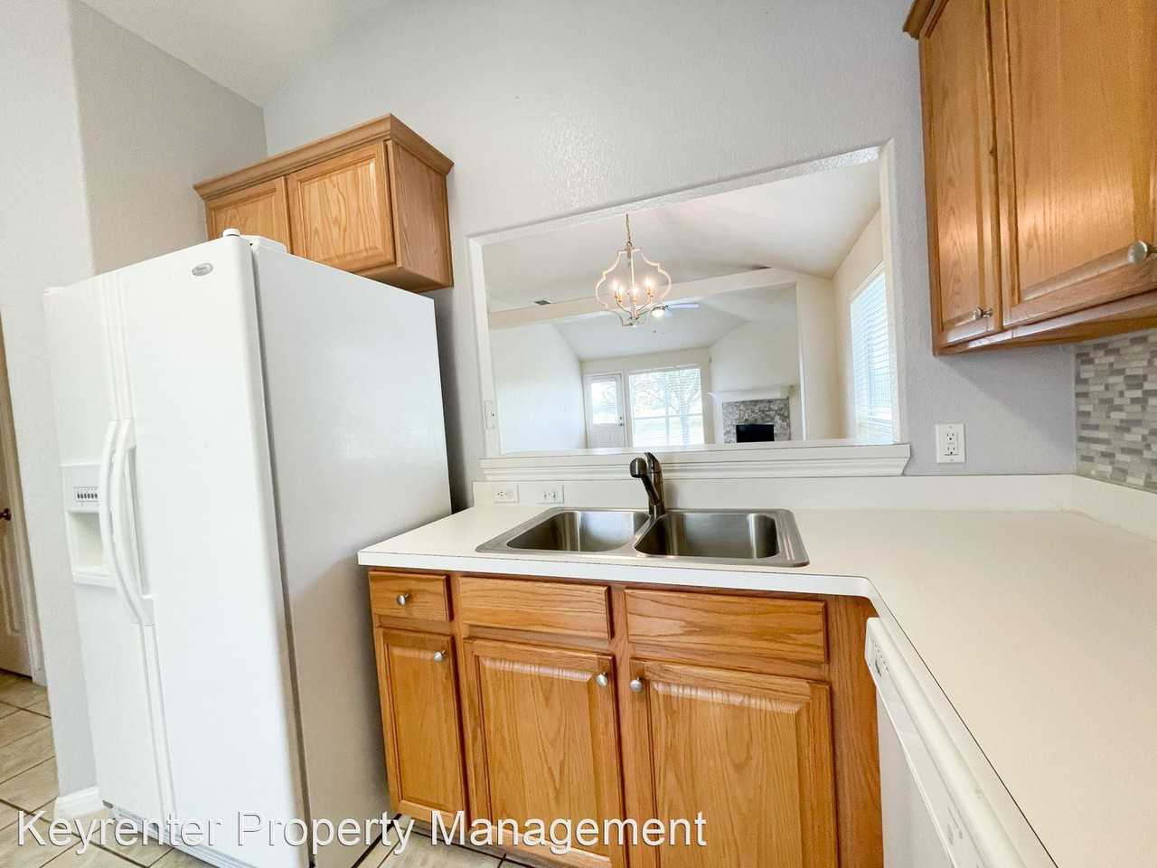 1200 Arbor Knot Dr - Photo 2 of 28