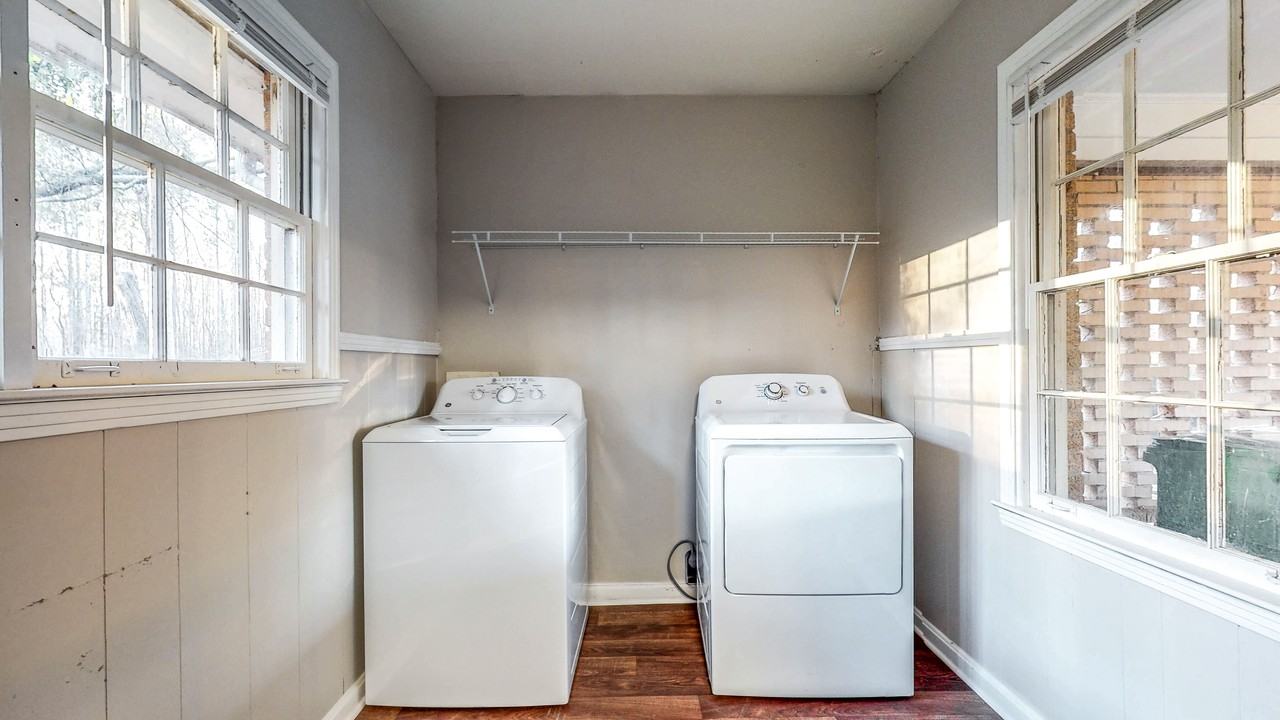 Rovena Ct - Photo 5 of 14