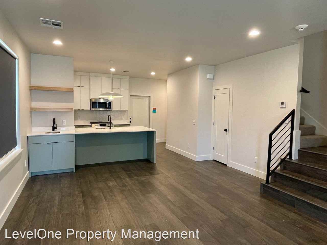 1313 Ne 6th St - Photo 2 of 20