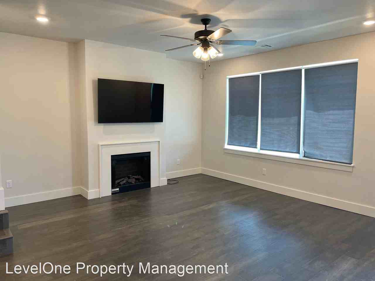 1313 Ne 6th St - Photo 3 of 20