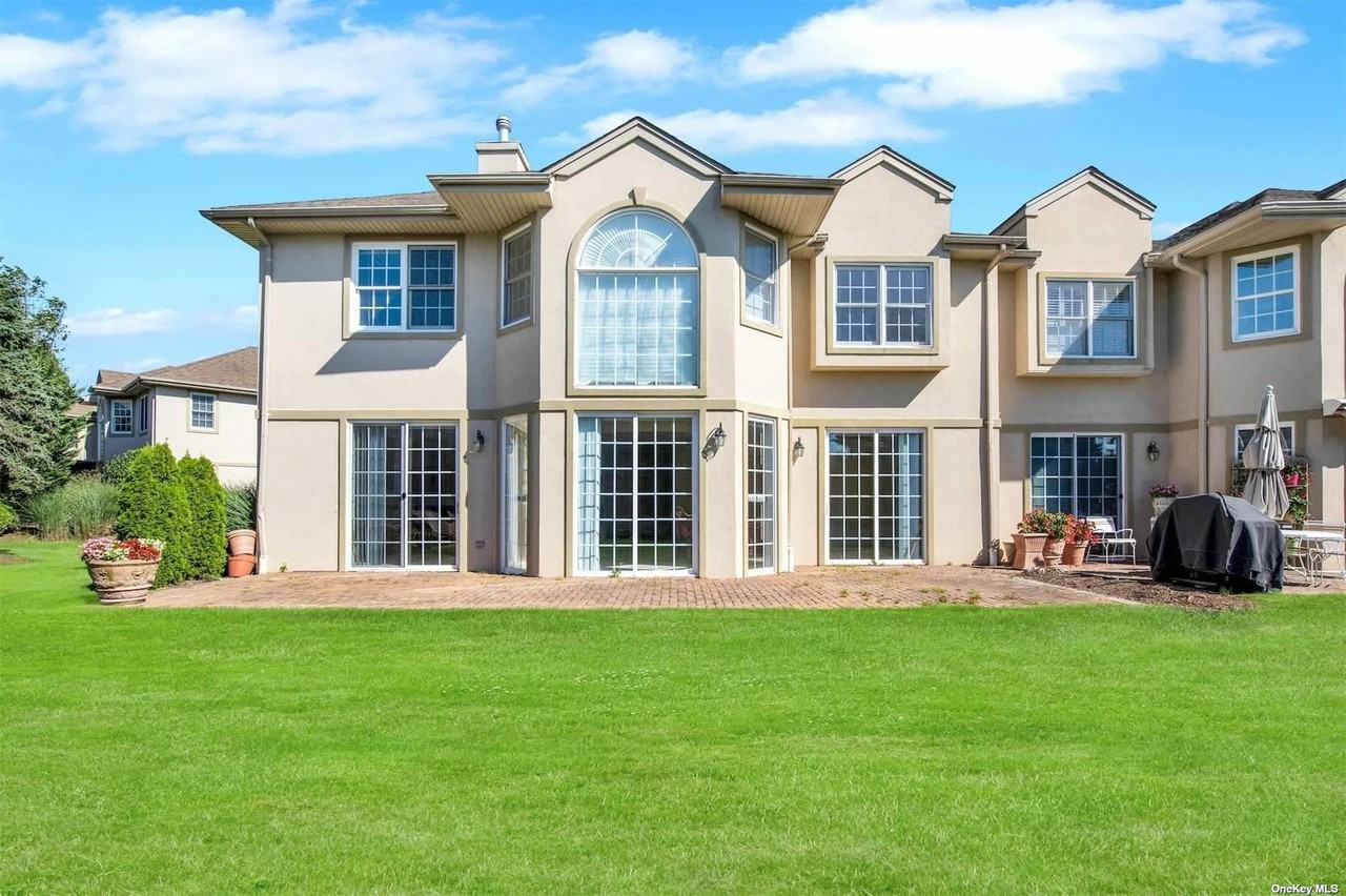 246 Altessa Blvd - Photo 2 of 17