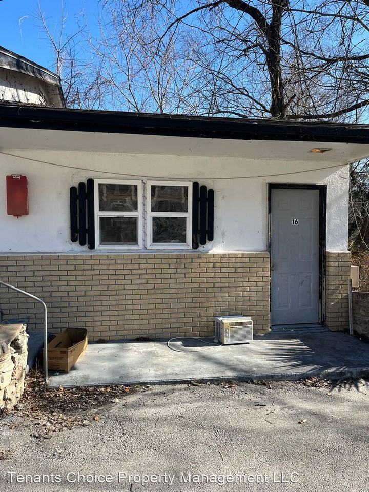 3045 State Highway 176 - Photo 2 of 4