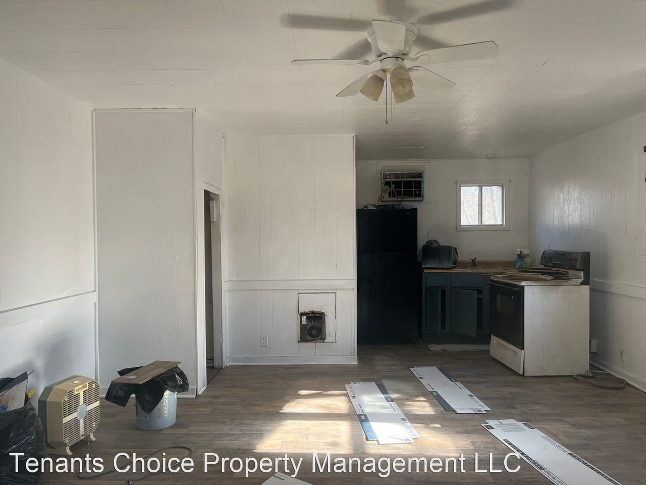 3045 State Highway 176 - Photo 3 of 4