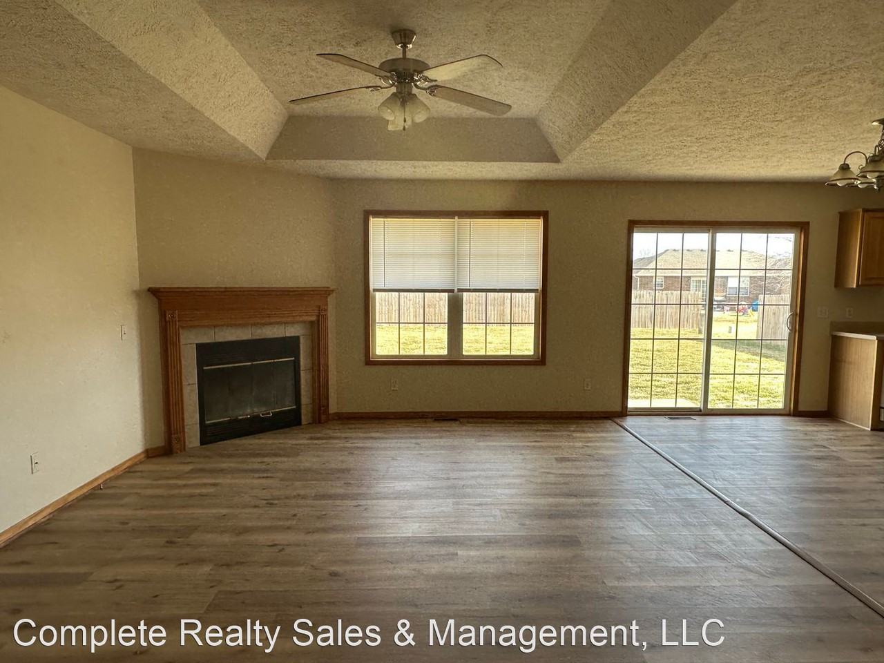 750 Cambridge - Photo 2 of 10