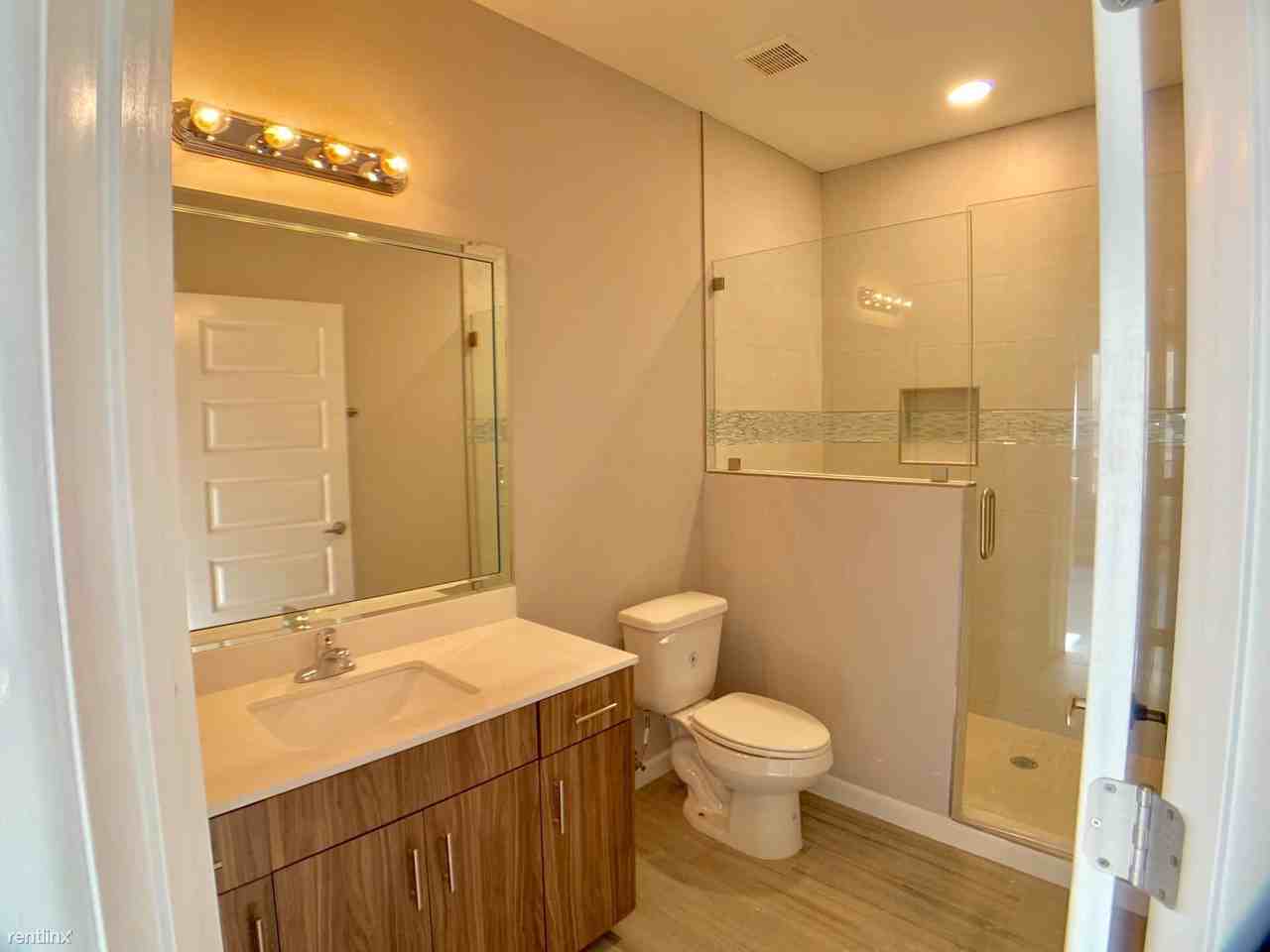 3805 Tinsley Ave - Photo 2 of 10