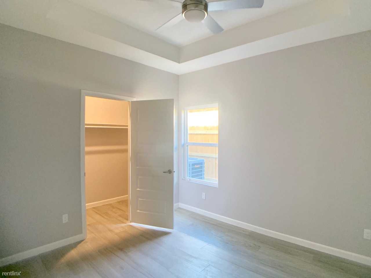 3805 Tinsley Ave - Photo 3 of 10