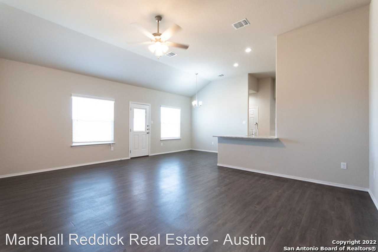 633-635 Grayson Lane - Photo 2 of 20