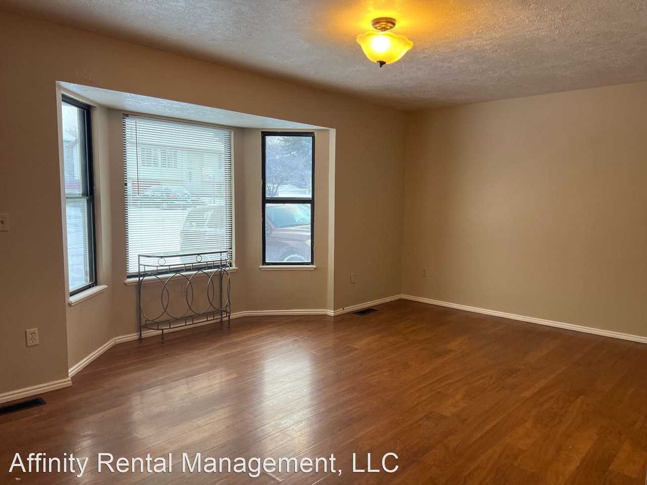 2298 Horizon Dr - Photo 3 of 22