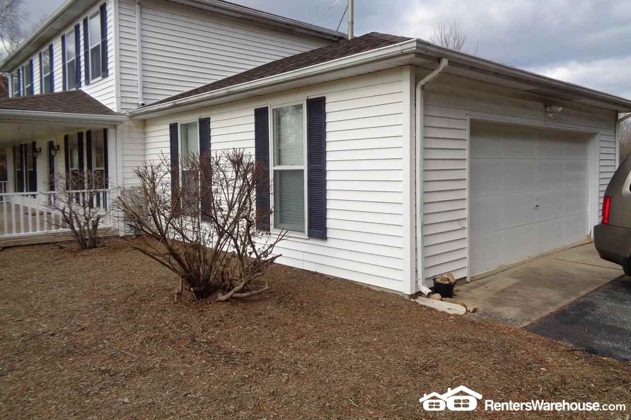 14586 Macclintock Dr - Photo 2 of 39