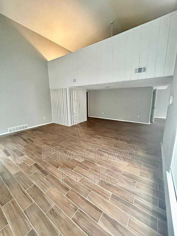 3353 Fairbanks St - Photo 6 of 21