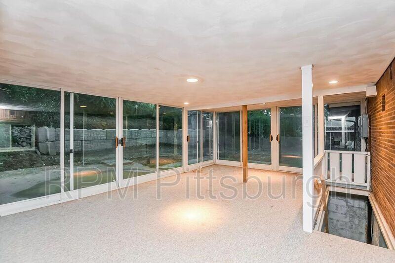 5911 Mcpherson Ave - Photo 3 of 15