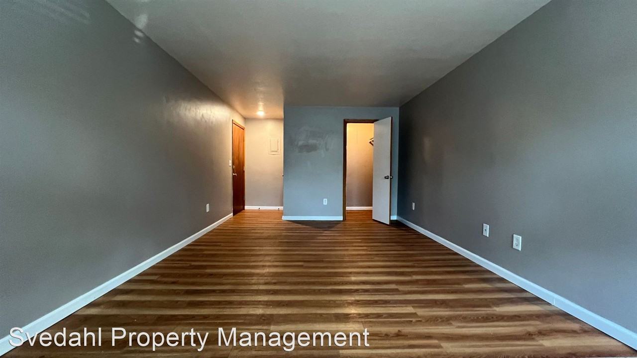 3400 10th Ave. S - Photo 3 of 8