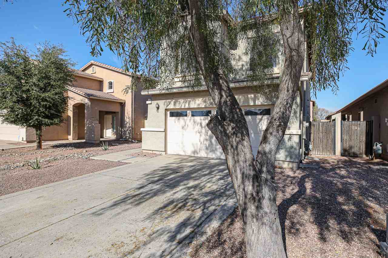 8818 W Hilton Ave - Photo 3 of 31