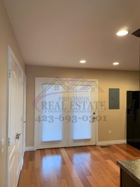 540 Urbane Rd Ne - Photo 4 of 15