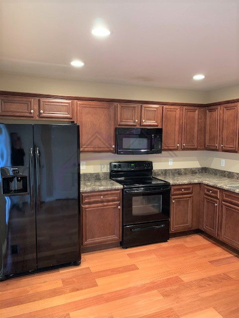 540 Urbane Rd Ne - Photo 6 of 15