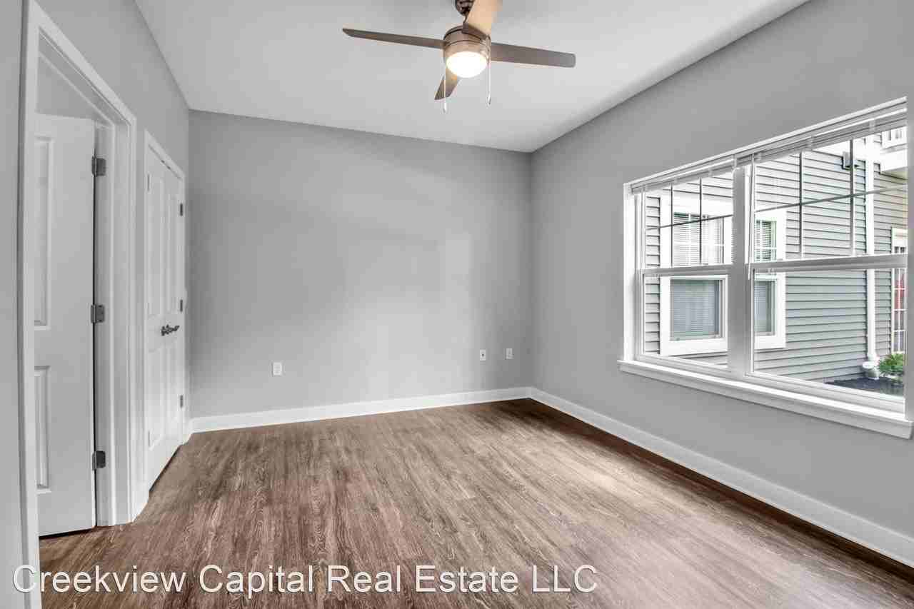 Creekview Luxury Apartments - Photo 2 of 5