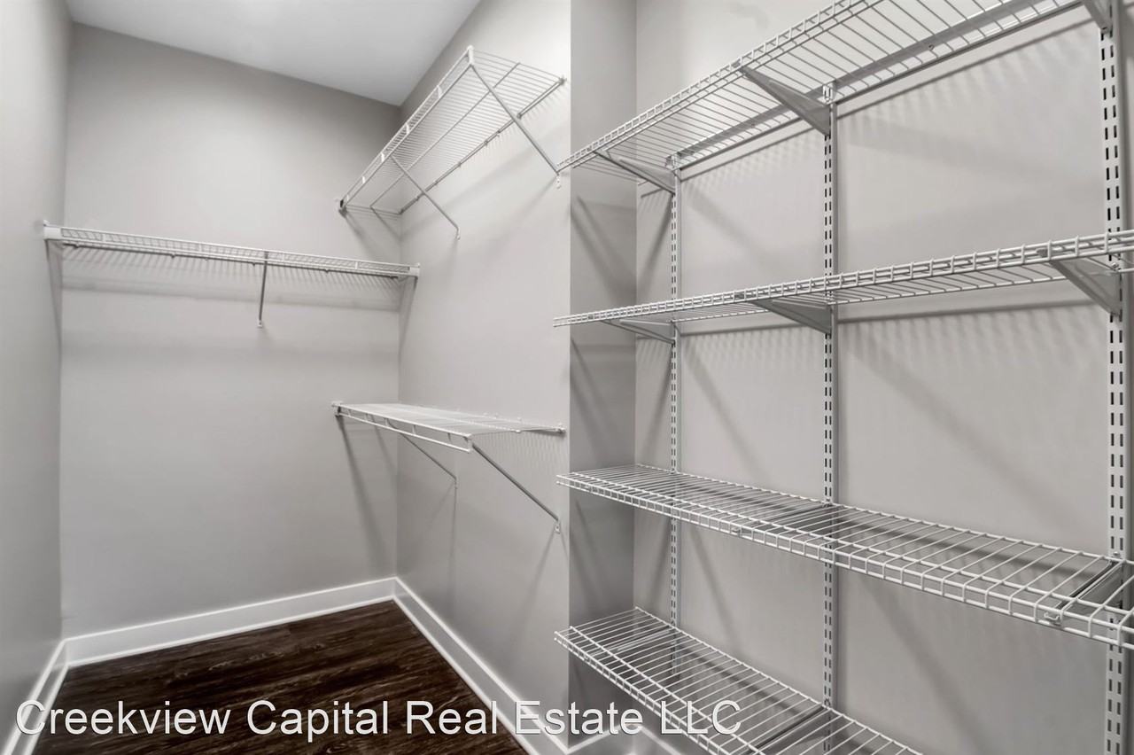 Creekview Luxury Apartments - Photo 3 of 5