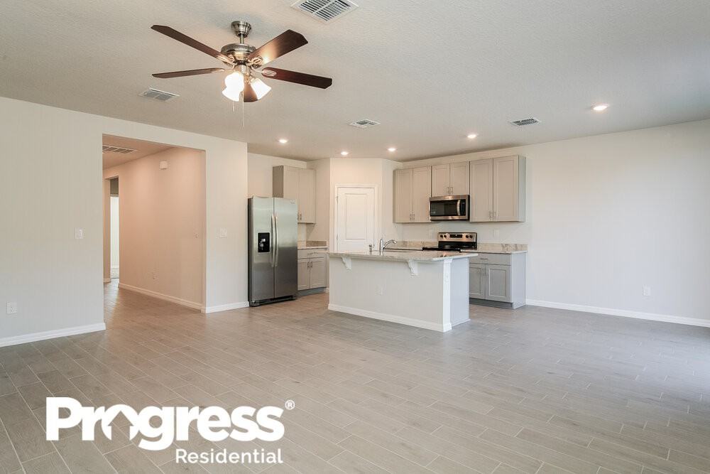 38915 Harlow Rose Dr - Photo 3 of 16