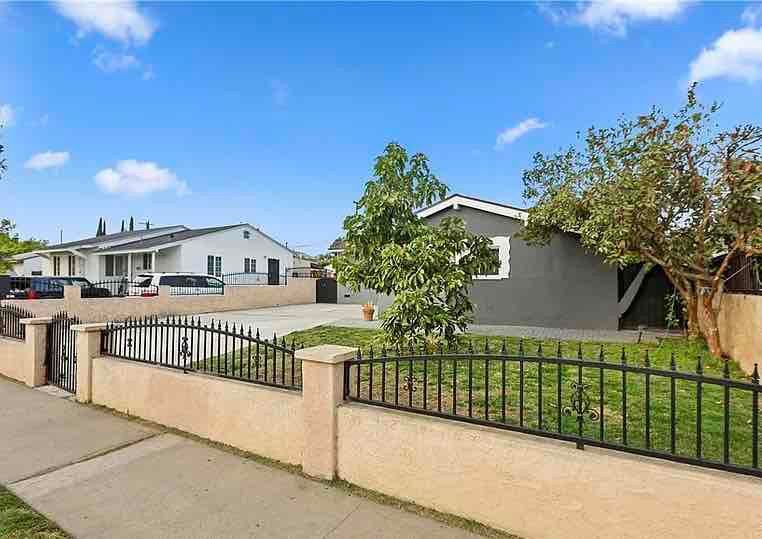 1657 W Cubbon St - Photo 2 of 12