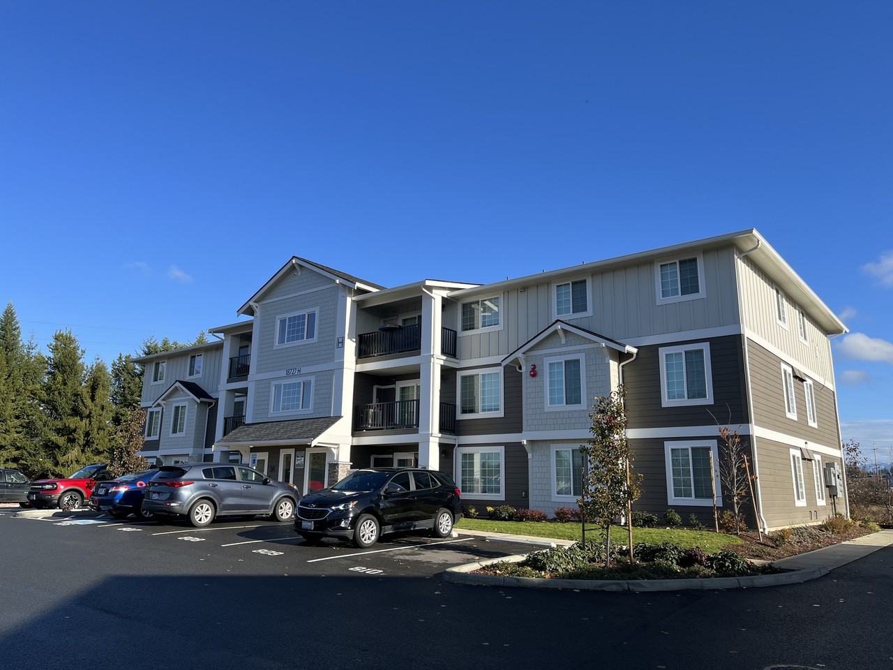 The Lake Apartments - Photo 2 of 8