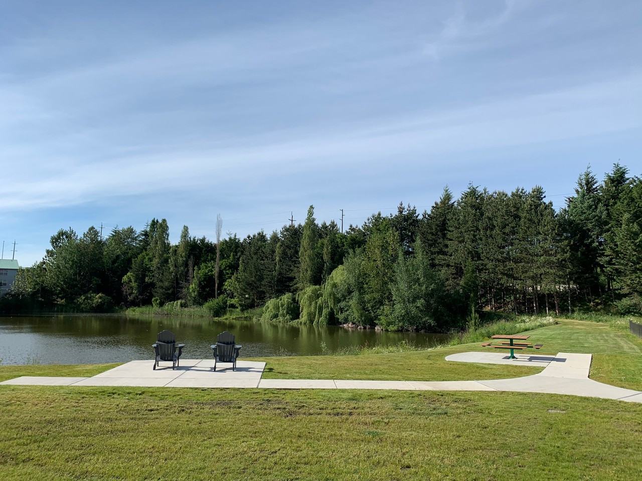 The Lake Apartments - Photo 4 of 8