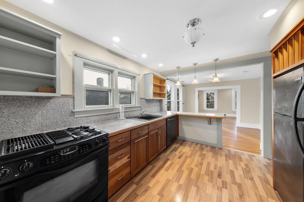 168 Elm St #2 - Photo 7 of 24