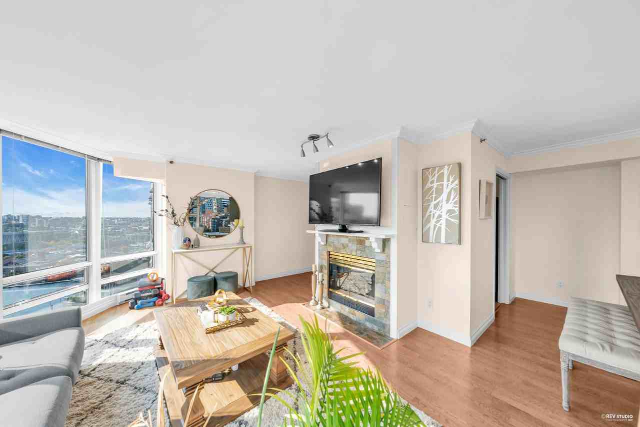 1500 Hornby Street #1708 - Photo 7 of 19