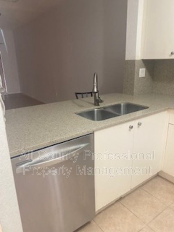 7919 Tuscany Ct - Photo 2 of 13