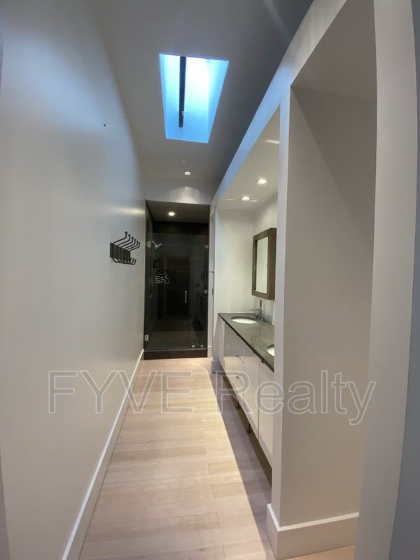106 Summitt Ave #302 - Photo 3 of 19