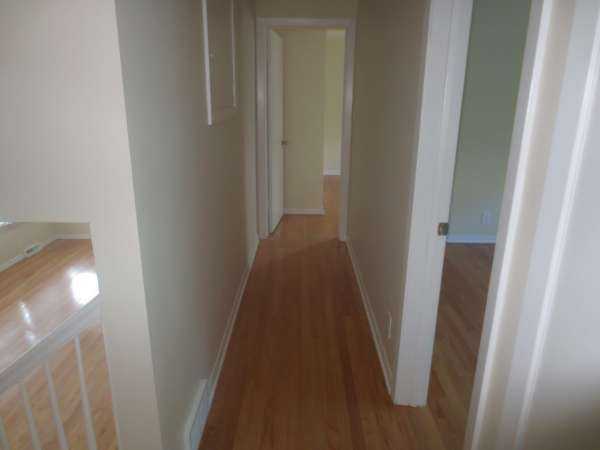 1219 Oakmont Ave - Photo 3 of 14