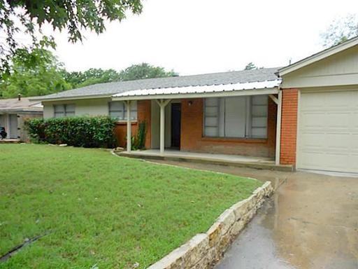 405 Ridgecrest Dr - Photo 2 of 13